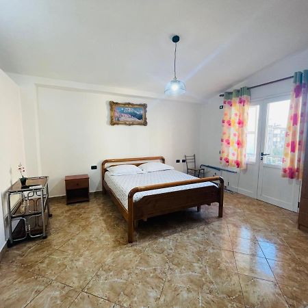 Jazoj Family Hotel Orikum Zewnętrze zdjęcie