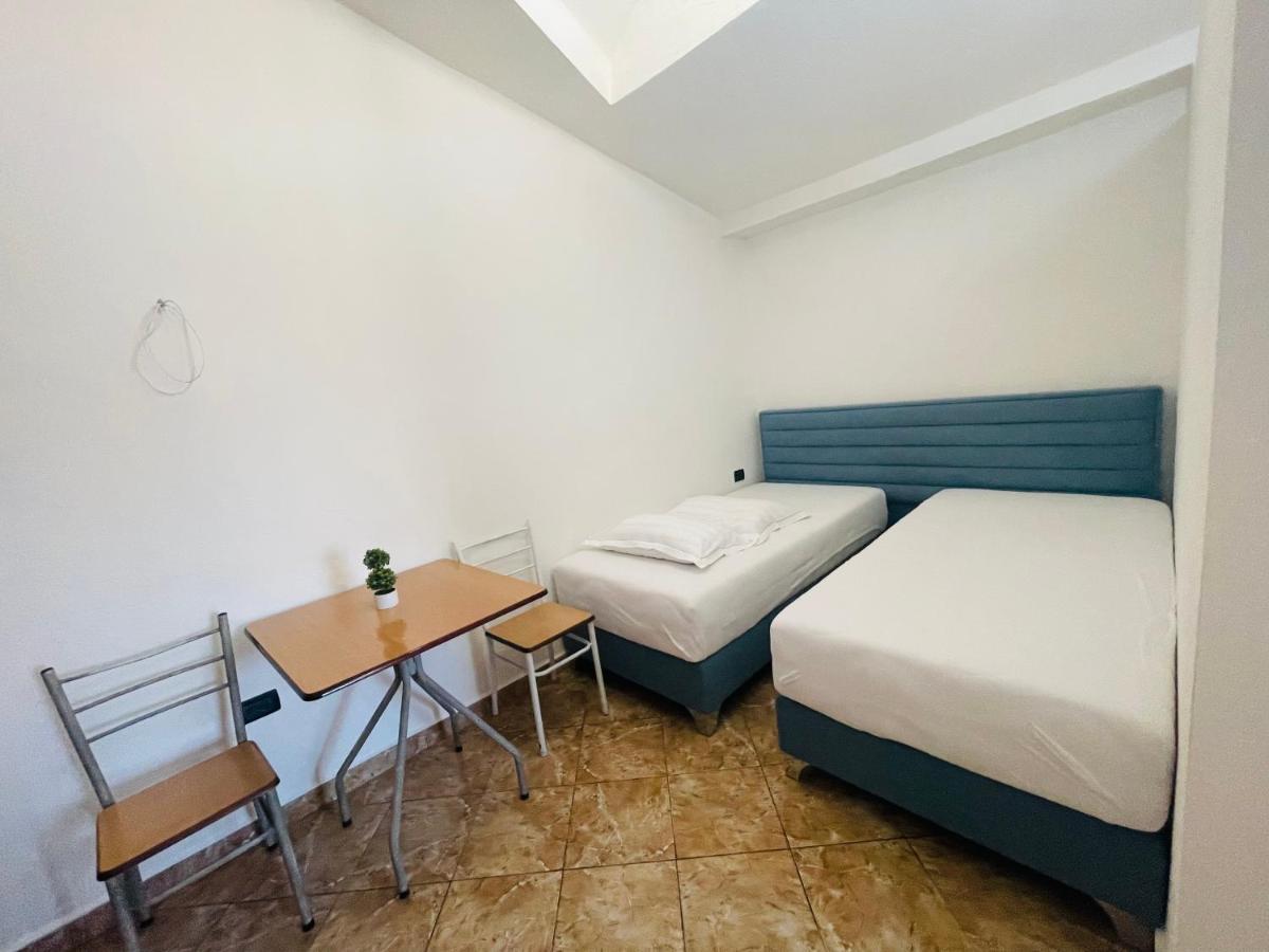 Jazoj Family Hotel Orikum Zewnętrze zdjęcie