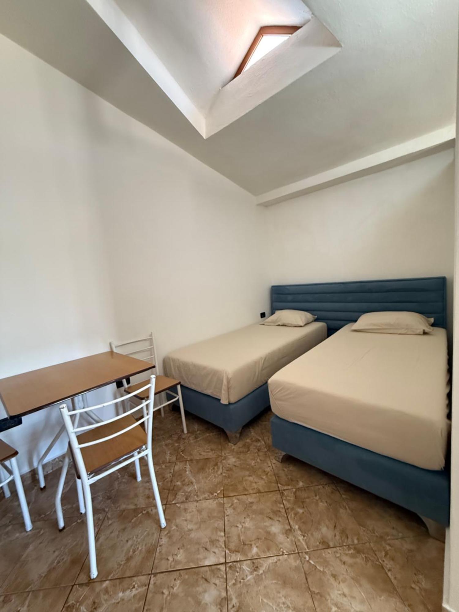 Jazoj Family Hotel Orikum Zewnętrze zdjęcie