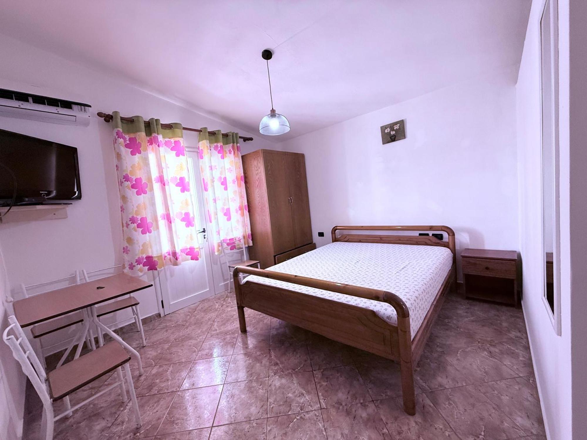 Jazoj Family Hotel Orikum Zewnętrze zdjęcie